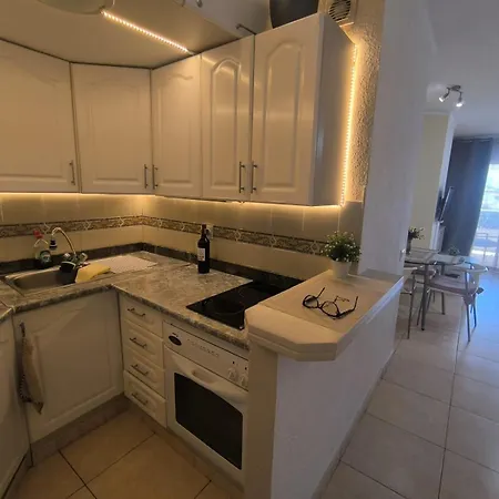Apartment Beautiful Near The And Pool